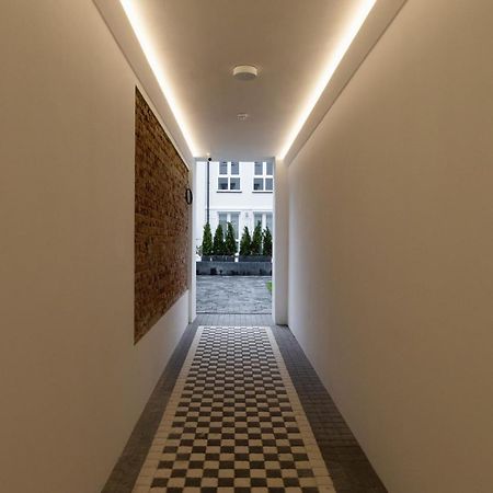 City Studio With Ac Czarnowiejska By Renters Краків Екстер'єр фото
