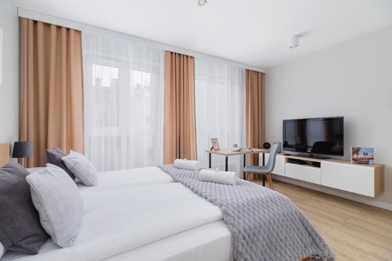 City Studio With Ac Czarnowiejska By Renters Краків Екстер'єр фото