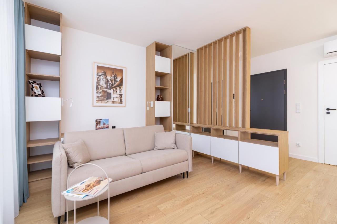 City Studio With Ac Czarnowiejska By Renters Краків Екстер'єр фото