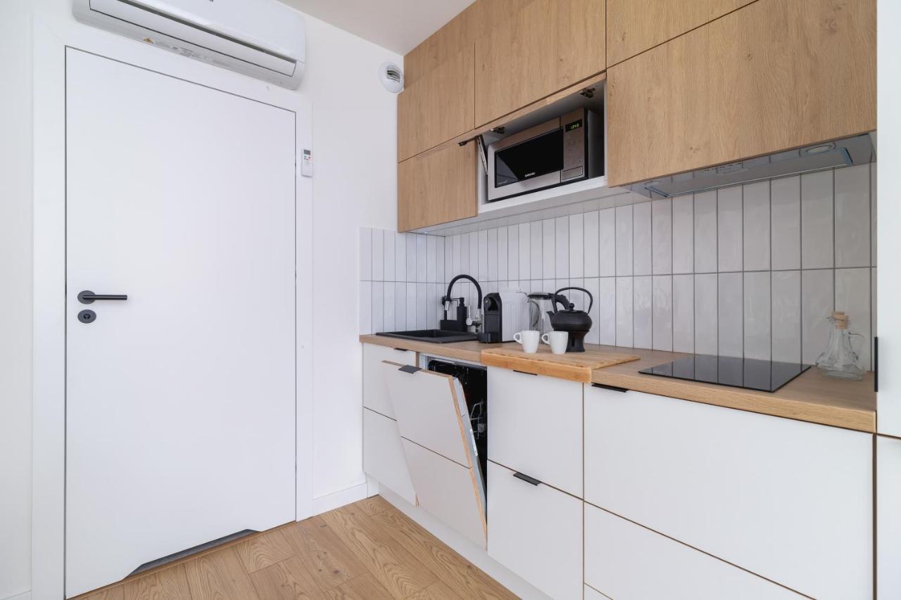 City Studio With Ac Czarnowiejska By Renters Краків Екстер'єр фото