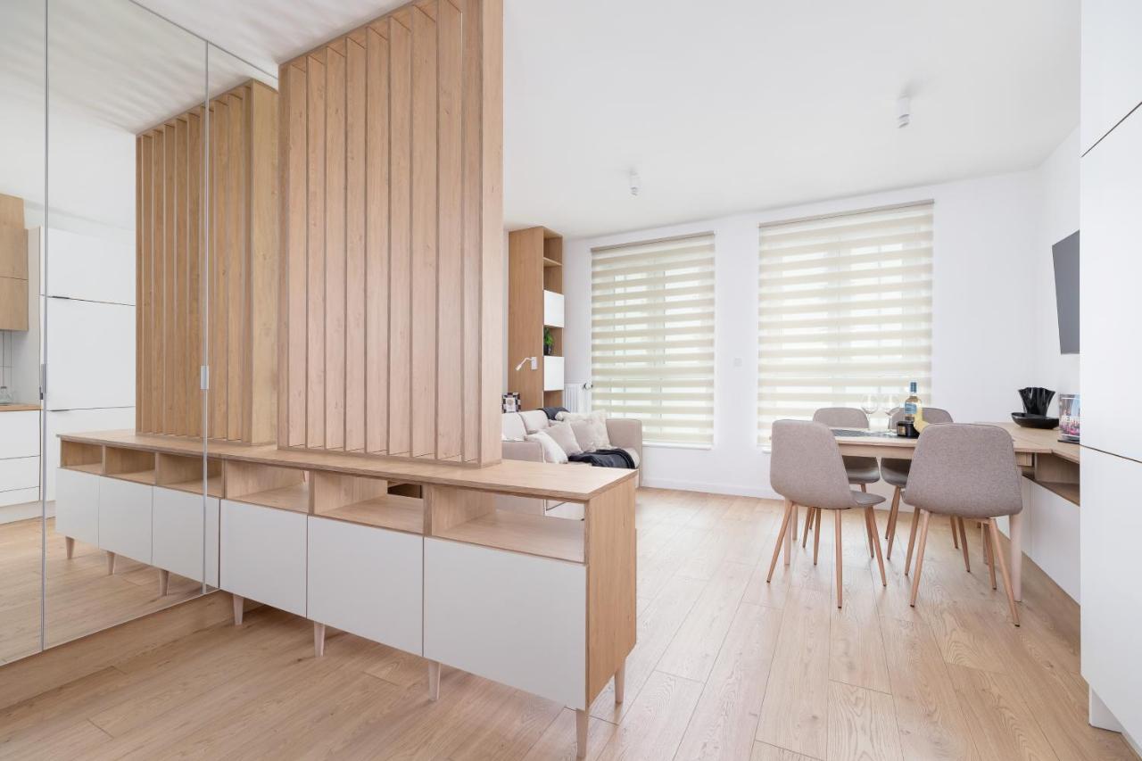 City Studio With Ac Czarnowiejska By Renters Краків Екстер'єр фото